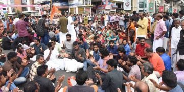 ಸಿಎಂ ಪಿಣರಾಯಿಗೂ ತಟ್ಟಿತು ಅಯ್ಯಪ್ಪ ಭಕ್ತರ ಪ್ರತಿಭಟನೆ ಬಿಸಿ