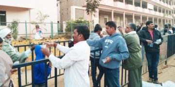 ಭದ್ರಾವತಿ ವೀರಶೈವ ಸಮಾಜದಿಂದ ಸಿದ್ಧಗಂಗೆಯಲ್ಲಿ ಉಚಿತ ಕುಡಿಯುವ ನೀರು ವಿತರಣೆ