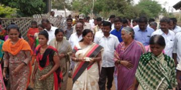 ಚಳ್ಳಕೆರೆ: ನಾರಾಯಣ ಸ್ವಾಮಿ ಪರ ಹಿರಿಯೂರು ಶಾಸಕಿ ಪ್ರಚಾರ