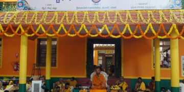 ಸೇವೆಯ ಮುಂದೆ ಸಂಪತ್ತು ಗೌಣ: ರಾಘವೇಶ್ವರ ಶ್ರೀ ಅಭಿಮತ