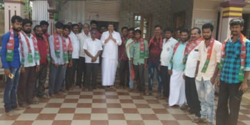 ಸೊರಬ: ಕಾಂಗ್ರೆಸ್-ಜೆಡಿಎಸ್ ತೊರೆದು ಬಿಜೆಪಿ ಸೇರಿದ ಯುವಕರು