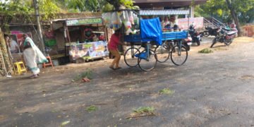 ಭದ್ರಾವತಿಯಲ್ಲಿ ಭಾರೀ ಗಾಳಿ, ಮಳೆ, ಮೋಡ ಕವಿದ ವಾತಾವರಣ: ಕೆಲ ಕಾಲ ಮತದಾನಕ್ಕೆ ಅಡ್ಡಿ