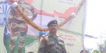 ದೇಶಕ್ಕಾಗಿ ಹೋರಾಡಿ ಹಿಂತಿರುಗಿದ ವೀರಯೋಧನಿಗೆ ಶಿಕಾರಿಪುರದಲ್ಲಿ ಆತ್ಮೀಯ ಗೌರವ