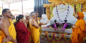 ಗುರು ಇಲ್ಲದವರ ಬಾಳಿನಲ್ಲಿ ತಾಪ ಮಾತ್ರ: ರಾಘವೇಶ್ವರ ಶ್ರೀ ಅಭಿಮತ