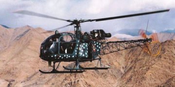 ತಾಂತ್ರಿಕ ದೋಷ: ಸೇನಾ ಹೆಲಿಕಾಪ್ಟರ್ ತುರ್ತು ಭೂಸ್ಪರ್ಶ