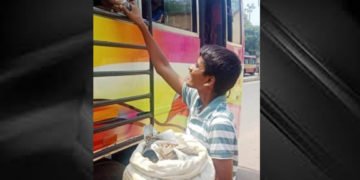 ಸಹಾಯದ ನಿರೀಕ್ಷೆಯಲ್ಲಿದ್ದಾನೆ 577 ಅಂಕ ಪಡೆದ ಕಡ್ಲೆಕಾಯಿ ಮಾರುವ ಈ ವಿದ್ಯಾರ್ಥಿ