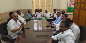 ಬಿಎಸ್’ವೈ ವಿಶ್ವಾಸಮತಕ್ಕೆ ಕಾನೂನು ತೊಡಕು ಒಡ್ಡುತ್ತಾರೆಯೇ ಕೈ ನಾಯಕರು?