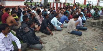 ವಿಐಎಸ್’ಎಲ್ ಉಳಿವಿಗಾಗಿ ಲಕ್ಷ್ಮೀ ನರಸಿಂಹ ಸ್ವಾಮಿಯ ಮೊರೆ ಹೋದ ಕಾರ್ಮಿಕರು