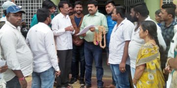 ಭದ್ರಾವತಿ: ಪ್ಲಾಸ್ಟಿಕ್ ರಾಷ್ಟ್ರಧ್ವಜ ಮಾಡುವವರ ವಿರುದ್ದ ಕ್ರಮಕ್ಕೆ ಒತ್ತಾಯ