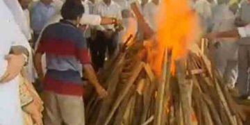 ಹೋಗಿ ಬನ್ನಿ ಜೇಟ್ಲಿ ಜೀ: ಪಂಚಭೂತಗಳಲ್ಲಿ ಲೀನರಾದ ಬಿಜೆಪಿಯ ಟ್ರಬಲ್ ಶೂಟರ್