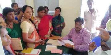 ಗೌರಿಬಿದನೂರು: ಕೇಂದ್ರ ತಂಡದಿಂದ ಯೋಜನೆಗಳ ಪರಿಶೀಲನೆ