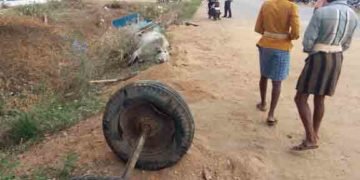 ಚಳ್ಳಕೆರೆ ಬಳಿ ಎತ್ತಿನಗಾಡಿಗೆ ಲಾರಿ ಡಿಕ್ಕಿ: ಒಂದು ಎತ್ತು, ಓರ್ವ ಸಾವು