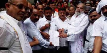 ಡಿಕೆಶಿ ಬಂಧನ ವಿರೋಧಿಸಿ ಭದ್ರಾವತಿಯಲ್ಲಿ ಬೃಹತ್ ಪ್ರತಿಭಟನೆ