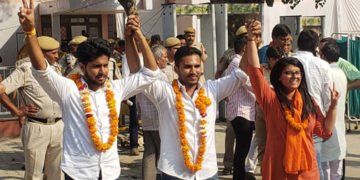 ದೆಹಲಿ ವಿವಿ ವಿದ್ಯಾರ್ಥಿ ಸಂಘದ ಚುನಾವಣೆ: ಎಬಿವಿಪಿ ಅಬ್ಬರಕ್ಕೆ ಅಡ್ಡಡ್ಡ ಮಲಗಿದ ಎನ್’ಎಸ್’ಯುಐ