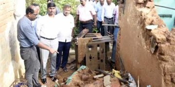 ಶಿವಮೊಗ್ಗ: ಅತಿವೃಷ್ಠಿ ಪೀಡಿತ ಪ್ರದೇಶಗಳಿಗೆ ಭೇಟಿ ನೀಡಿದ ಕ್ಯಾ.ಮಣಿವಣ್ಣನ್ ಹೇಳಿದ್ದೇನು?