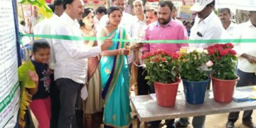 ಗೌರಿಬಿದನೂರು: ಆಧುಕಿನ ತಂತ್ರಜ್ಞಾನದಿಂದ ಹೆಚ್ಚಿನ ಇಳುವರಿ ತೆಗೆಯಲು ಸಲಹೆ