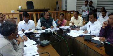 ಜನವರಿ 1ರೊಳಗಾಗಿ ನಗರದ ರಸ್ತೆಗಳ ದುರಸ್ತಿಕಾರ್ಯ ಪೂರ್ಣಗೊಳಿಸಿ: ಸಚಿವ ಈಶ್ವರಪ್ಪ ಸೂಚನೆ