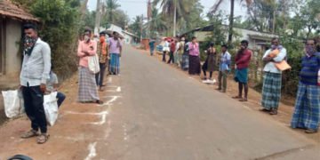 ಶಿವಮೊಗ್ಗ: ನ್ಯಾಯಬೆಲೆ ಅಂಗಡಿಗಳಲ್ಲಿ ಸಾಮಾಜಿಕ ಅಂತರ ಪಾಲಿಸಲು ಸೂಚನೆ