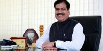 ಕೇಂದ್ರ ರೈಲ್ವೆ ಖಾತೆ ರಾಜ್ಯ ಸಚಿವ ಸುರೇಶ್ ಅಂಗಡಿ ವಿಧಿವಶ: ಪ್ರಧಾನಿ ಮೋದಿ ದಿಗ್ಬ್ರಮೆ