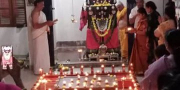 ಭರಮಸಾಗರದಲ್ಲಿ ರಾಘವೇಂದ್ರ ಸ್ವಾಮಿಗಳಿಗೆ ದೀಪೋತ್ಸವ