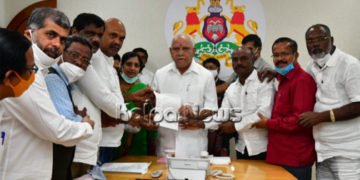 ಸಂಕಷ್ಟದಲ್ಲಿರುವ ಪತ್ರಕರ್ತರ ಕುಟುಂಬಕ್ಕೆ ನೆರವು ಮುಂದುವರಿಕೆ: ಮುಖ್ಯಮಂತ್ರಿ ಯಡಿಯೂರಪ್ಪ