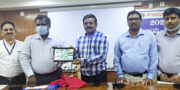 ಮೊಬೈಲ್ ಟ್ಯಾಬ್ ಮೂಲಕ ಬಜೆಟ್ ಮಂಡಿಸಿದ ಭದ್ರಾವತಿ ನಗರಸಭಾ ಆಡಳಿತಾಧಿಕಾರಿ