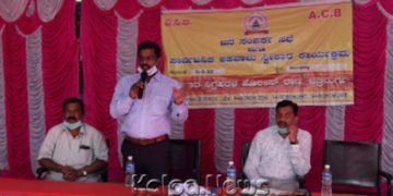 ಸಾರ್ವಜನಿಕರನ್ನು ಕಚೇರಿಗೆ ಪದೇ ಪದೇ ಅಲೆದಾಡಿಸಬೇಡಿ: ಚಳ್ಳಕೆರೆ ಡಿವೈಎಸ್’ಪಿ ಸಲಹೆ