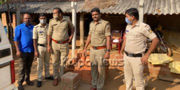 ಅಬಕಾರಿ ದಾಳಿ: ಅಕ್ರಮ ಮದ್ಯ ವಶ