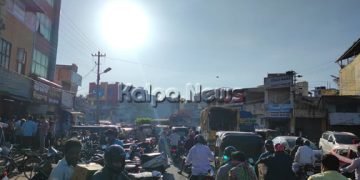ಭದ್ರಾವತಿಯಲ್ಲಿ ಅಗತ್ಯ ವಸ್ತು ಖರೀದಿಗೆ ಮುಗಿಬಿದ್ದ ಜನ: ಸಾಮಾಜಿಕ ಅಂತರ ಮಾಯ…