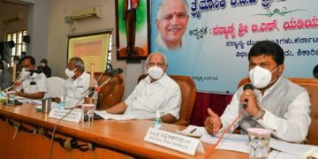 ಶಿವಮೊಗ್ಗ ಜಿಲ್ಲೆಯಲ್ಲಿ ಪಾಸಿಟಿವಿಟಿ ಪ್ರಮಾಣ ಕಡಿಮೆಗೆ ಕಠಿಣ ಕ್ರಮ ಕೈಗೊಳ್ಳಿ: ಡಿಸಿಗೆ ಸಿಎಂ ಸೂಚನೆ