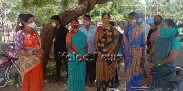 ಚಳ್ಳಕೆರೆಯಲ್ಲಿ ಸಾರ್ವಜನಿಕರ ಸಂಚಾರಕ್ಕೆ ಅಡಚಣೆ: ಪುಟ್ಬಾತ್ ಮೇಲಿರುವ ಅಂಗಡಿಗಳು ತೆರವು