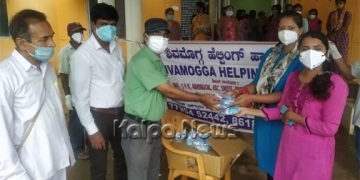 ಶಿವಮೊಗ್ಗ ಹೆಲ್ಪಿಂಗ್ ಹ್ಯಾಂಡ್ಸ್ ನಿಂದ ಸಾಗರದಲ್ಲಿ ಆರೋಗ್ಯ ಕಿಟ್ ವಿತರಣೆ