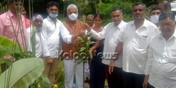 ಭದ್ರಾವತಿ: 35 ಲಕ್ಷ ರೂ. ವೆಚ್ಚದ ಕಾಮಗಾರಿಗೆ ಶಾಸಕ ಸಂಗಮೇಶ್ವರ್ ಗುದ್ದಲಿಪೂಜೆ