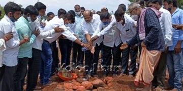 ಬೀದರ್ : ಭೀರಲಿಂಗೇಶ್ವರ ದೇವಸ್ಥಾನ ನಿರ್ಮಾಣ ಕಾಮಗಾರಿಗೆ ಗುದ್ದಲಿ ಪೂಜೆ