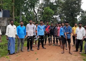 ಈ ಗ್ರಾಮದ ಯುವಕರಿಗೆ ಎಲ್ಲೂ ಕಸ ಕಾಣುವಂತಿಲ್ಲ ಕಸ ಕಂಡರೆ ಕೆಂಡಾಮಂಡಲವಾಗುತ್ತಾರೆ…