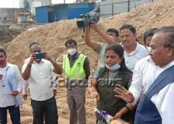 ನಿಗದಿತ ಅವಧಿಯೊಳಗೆ ಗುಣಮಟ್ಟದ ಕಾಮಗಾರಿ ಪೂರ್ಣಗೊಳಿಸುವಂತೆ ಅಧಿಕಾರಿಗಳಿಗೆ ಈಶ್ವರಪ್ಪ ಸೂಚನೆ