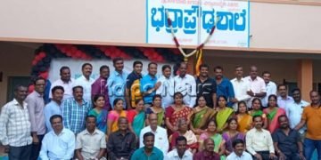 ಭದ್ರಾವತಿ: ಭದ್ರಾ ಪ್ರೌಢಶಾಲೆಯಲ್ಲಿ ಹಳೆ ವಿದ್ಯಾರ್ಥಿಗಳ ಸ್ನೇಹಮಿಲನ