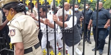 ಪ್ರತಿಭಟನೆ ಮೂಲಕ ರಾಜ್ಯದ ಗಮನ ಸೆಳೆಯುತ್ತಿರುವ ಶಾಸಕ ಸಂಗಮೇಶ್ವರ್…
