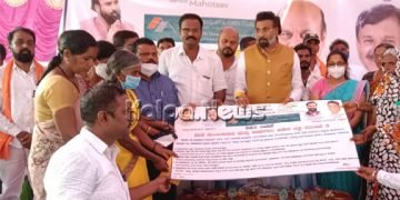 ಚಳ್ಳಕರೆ: ಗ್ರಾಮೀಣ ಪ್ರದೇಶಕ್ಕೆ ಬಸ್ ಸೌಲಭ್ಯ ಕಲ್ಪಿಸಲು ಅಗತ್ಯ ಕ್ರಮ: ಸಚಿವ ಶ್ರೀರಾಮುಲು ಭರವಸೆ