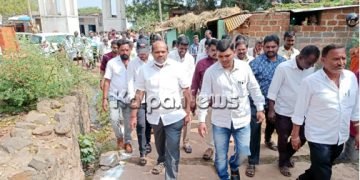 ಬೀದರ್: ಚೌಳಿ, ಚೊಂಡಿ ಗ್ರಾಮಗಳಿಗೆ ಶಾಸಕ ಬಂಡೆಪ್ಪ ಖಾಶೆಂಪುರ್ ಭೇಟಿ