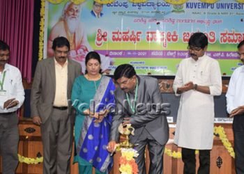 ಮಹರ್ಷಿ ವಾಲ್ಮೀಕಿ ಉದಾತ್ತ ಆದರ್ಶಗಳನ್ನು ಪ್ರತಿಪಾದಿಸಿದ ಜಾಗತಿಕ ಕವಿ