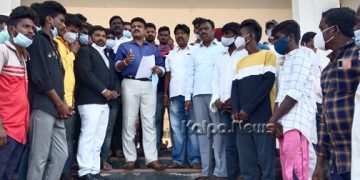 ಚಳ್ಳಕೆರೆಯಲ್ಲಿ ಚಲ್ಲಾಪಿಲ್ಲಿಯಾಗಿ ಬಿದ್ದಿವೆ ರಾಶಿರಾಶಿ ಆಧಾರ್ ಕಾರ್ಡ್