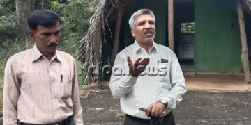 ದಿ.ಕೃಷ್ಣಶಾಸ್ತ್ರಿ ಅವರ ಕುಟೀರಕ್ಕೆ ಧಾರವಾಡ ವಿವಿ ಪ್ರಸಾರಂಗ ಸಹಾಯಕ ನಿರ್ದೇಶಕ ಸಿದ್ಧಪ್ಪ ಭೇಟಿ