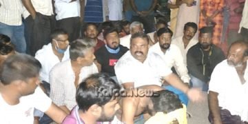 ಗಾಂಜಾ ಮತ್ತಿನಲ್ಲಿ ಸಿಕ್ಕಸಿಕ್ಕವರಿಗೆ ಹಲ್ಲೆ: ಇಬ್ಬರು ಯುವಕರಿಗೆ ಗಾಯ, ಸಾರ್ವಜನಿಕರ ಪ್ರತಿಭಟನೆ