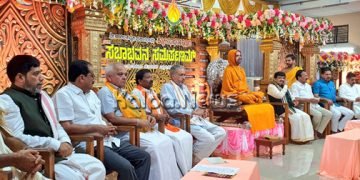 ತಮ್ಮತನ ಕಾಯ್ದುಕೊಂಡು ಸಮಗ್ರ ಹಿಂದೂ ಸಮಾಜಕ್ಕೆ ಕೊಡುಗೆ ನೀಡಿ: ರಾಘವೇಶ್ವರ ಶ್ರೀ