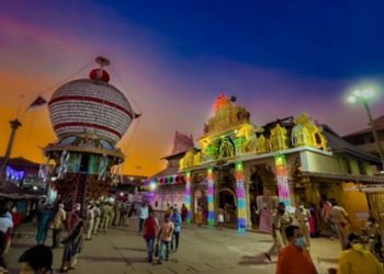 ಉಡುಪಿ: ಕೃಷ್ಣಾಪುರ ಮಠದ ಪರ್ಯಾಯ ವೈಭವ ಆರಂಭ, ವಿದ್ಯಾಸಾಗರ ತೀರ್ಥರ ಪೀಠಾರೋಹಣ