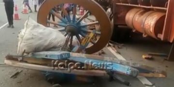 ಎತ್ತಿನಗಾಡಿಗೆ ಲಾರಿ ಡಿಕ್ಕಿ: ಇಬ್ಬರು ಸಾವು, ಎರಡು ಎತ್ತುಗಳಿಗೆ ಗಂಭೀರ ಗಾಯ