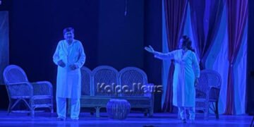 ಇಡೀ ರಂಗಮಂದಿರವನ್ನೇ ಮೌನಕ್ಕೆ ಶರಣಾಗಿಸಿದ ‘ಮುಖವಾಡ’