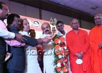 ದುಡಿಯುವ ವರ್ಗದಿಂದ ದೇಶದ ಆರ್ಥಿಕತೆ ಮುನ್ನಡೆ: ಮುಖ್ಯಮಂತ್ರಿ ಬೊಮ್ಮಾಯಿ