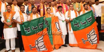 ಕರಾವಳಿ ರಾಜಕೀಯದಲ್ಲಿ ಸಂಚಲನ: ‘ಕೈ’ ಬಿಟ್ಟು ಕಮಲ ಹಿಡಿದ ಪ್ರಮೋದ್ ಮಧ್ವರಾಜ್